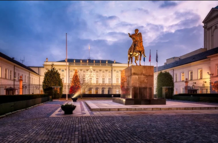 Польша намерена депортировать украинца за нарушение воздушного пространства над дворцом Бельведер