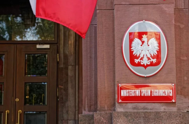 Польша призывает граждан немедленно покинуть Беларусь на фоне угроз безопасности