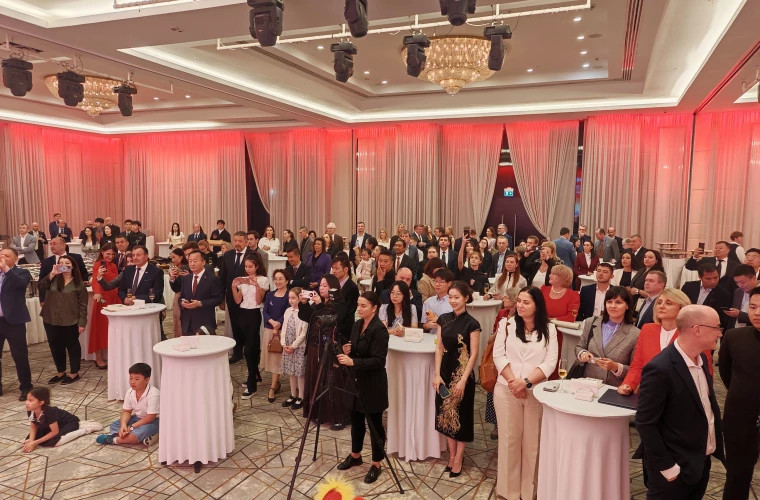 Посольство Китая в Кишинёве отметило 76 лет со дня основания Китайской Народной Республики