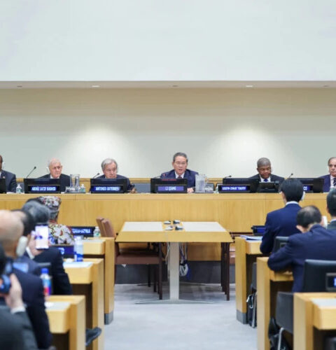 Премьер Китая Ли Цян выступил на встрече ООН по глобальным инициативам развития