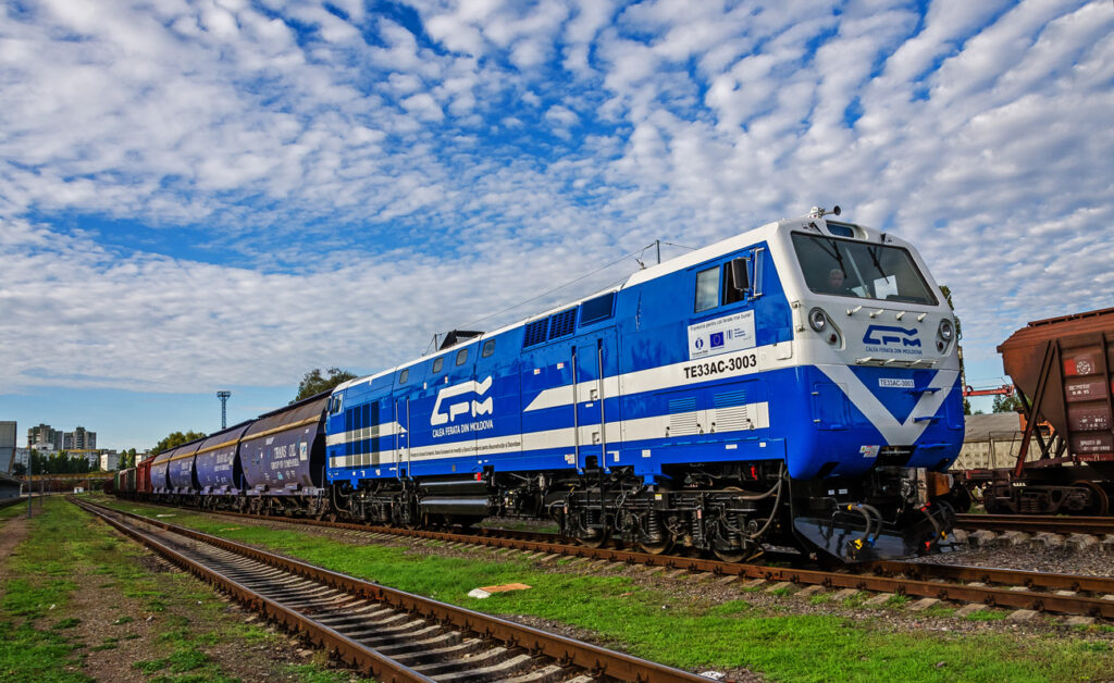 Премьер-министр: доходы Железной дороги Молдовы увеличились втрое, задолженность по зарплате снизилась вдвое