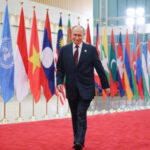 Путин обсудил пути мирного урегулирования конфликта на Украине в Китае