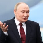 Путин призвал Словакию прекратить поставки энергоресурсов в Украину