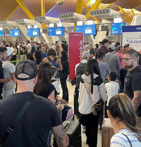 Серьезные сбои в работе аэропортов Европы из-за кибератаки на поставщиков услуг регистрации