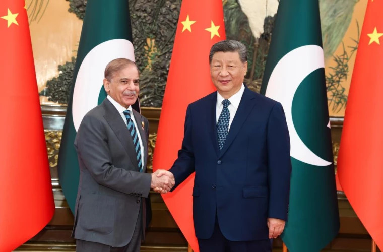 Си Цзиньпин встретился с премьер-министром Пакистана Шахбазом Шарифом в Пекине