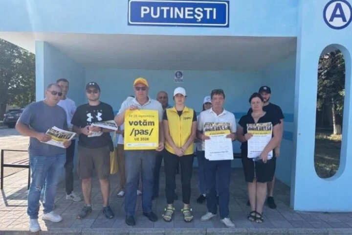 Сторонники PAS оказались в комичной ситуации на остановке в селе Putineşti