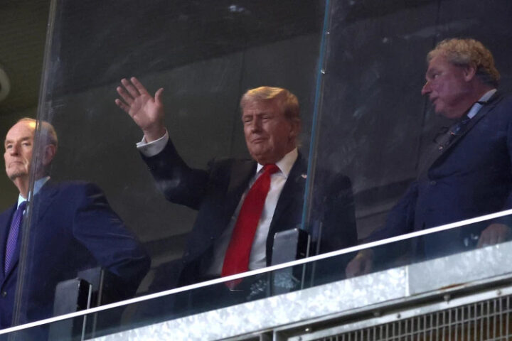 Трамп посетил бейсбольный матч в Нью-Йорке с усиленными мерами безопасности после убийства Кирка