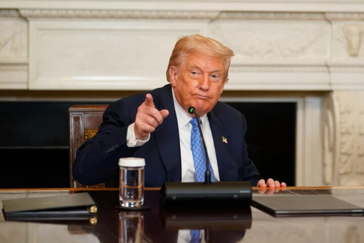Трамп требует от Microsoft уволить Лизу Монако, называя её угрозой национальной безопасности США