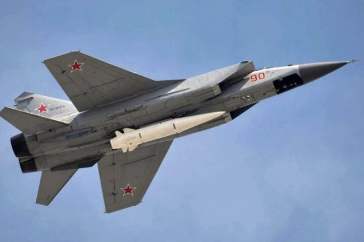 Три самолета МиГ-31 России вторглись в воздушное пространство Эстонии близ Таллинна