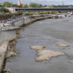 В Варшаве уровень воды в Висле достиг исторического минимума