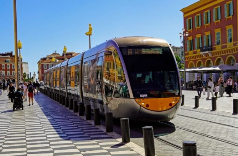 Во Франции объявлена всеобщая национальная забастовка, ожидаются перебои в транспорте