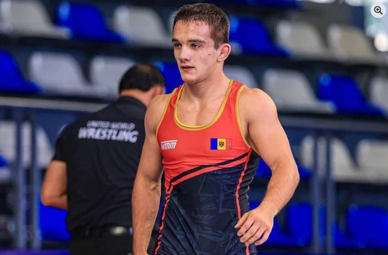 Александр Гайдарлы завоевал бронзовую медаль на чемпионате мира в Сербии среди молодёжи до 23 лет