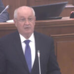 Александр Мунтяну представил парламенту программу, запросив вотум доверия для правительства