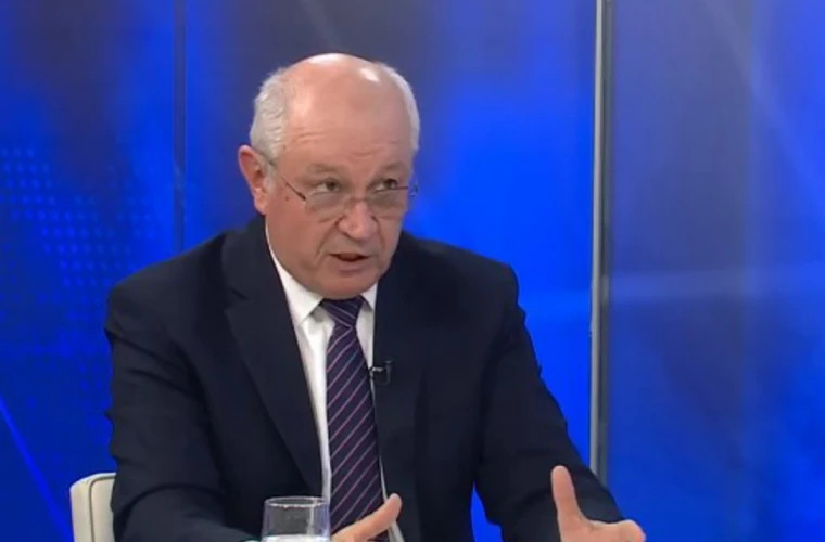 Александр Стояногло о Мунтяну: риски зависимости от PAS при назначении в премьер-министры сохраняются