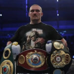 Александр Усик перед выбором: защита титула WBO или отказ от него