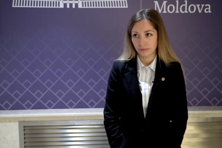 Ана Кэлинич назначена генеральным секретарём правительства Молдовы после отставки Артура Мижи