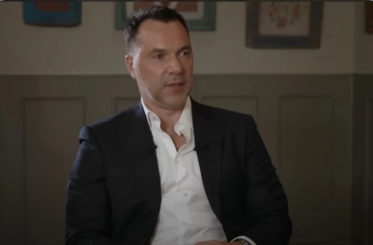 Арестович: выборы в Молдове и Румынии зависят от голоса диаспоры