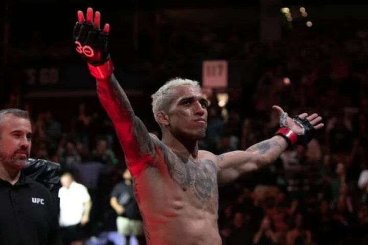 Чарльз Оливейра вновь победил Матеуша Гамрота на UFC Fight Night 261