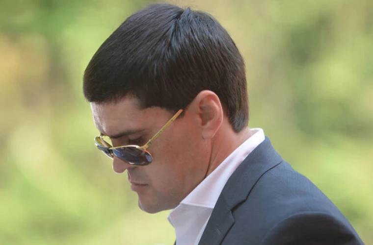 Цуцу и его адвокат не пришли на судебное заседание по делу о незаконном обогащении
