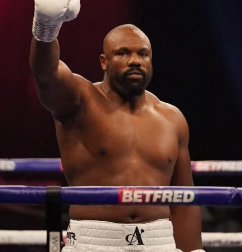 Дерек Чисора готовится к 50-му бою: юбилейный поединок с Джарреллом Миллером в Манчестере 13 декабря