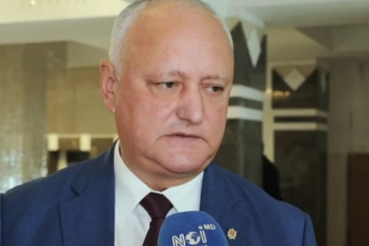 Додон о правительстве Мунтяну: "Мы обсудим программу, но голосовать не будем"