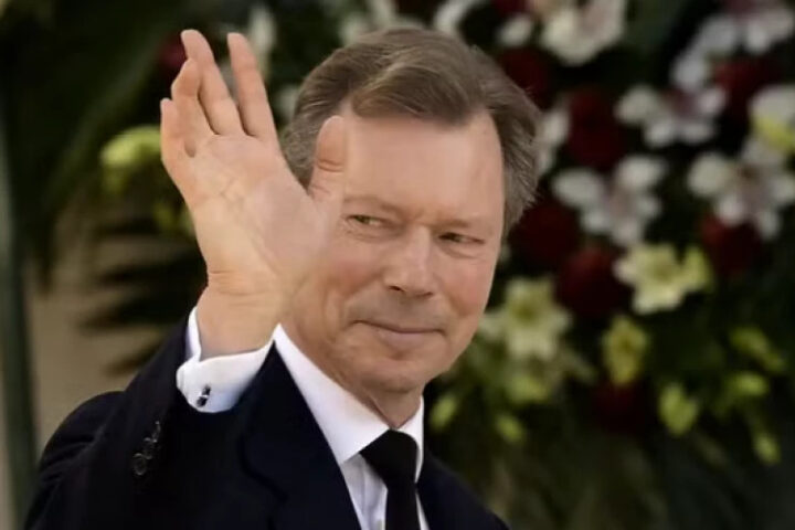 Герцог Гийом вступил в должность нового главы государства Люксембург после отречения отца