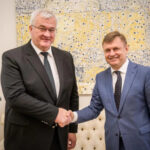 Глава МИД Украины поблагодарил посла Молдовы за вклад в развитие двусторонних отношений
