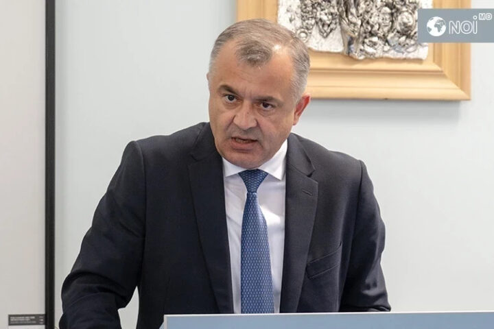 Ион Кику анонсировал декларацию о деполитизации государственных учреждений от фракции «Альтернатива»