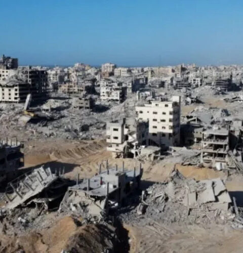 Израиль возобновил авиаудары по сектору Газа после обстрела ХАМАСом израильских солдат