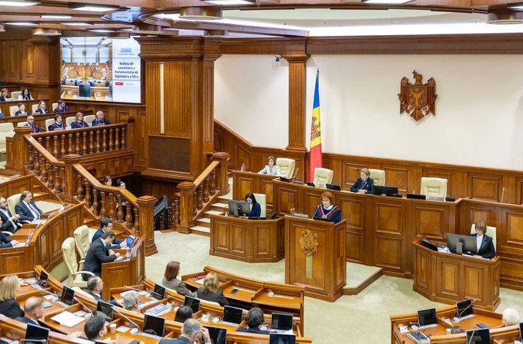 Комиссия по выбору председателя парламента Молдовы назначила руководство