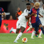 Ламин Ямаль предлагает Винисиусу бой во время «Класико»