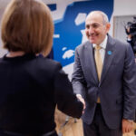 Майя Санду встретилась с премьер-министром Армении Николаем Пашиняном на Парижском форуме мира