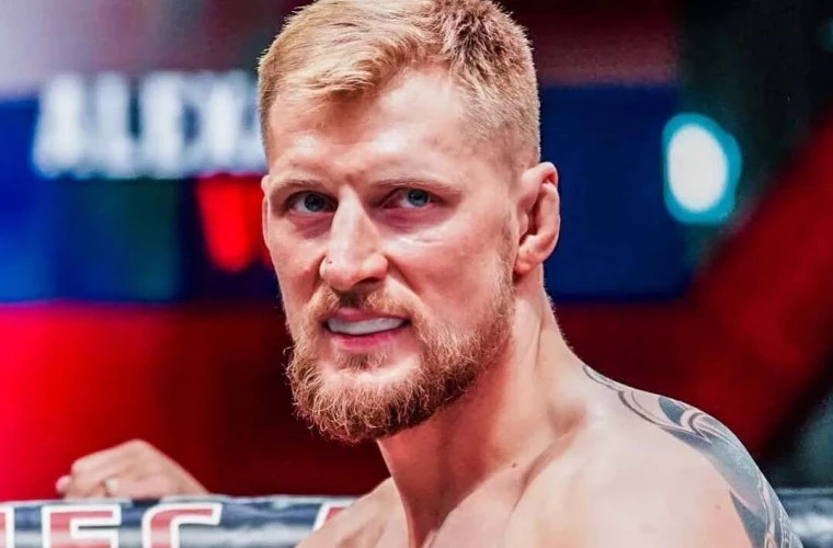 Маскаев: Волков станет чемпионом UFC, если пройдет Алмейду 25 октября