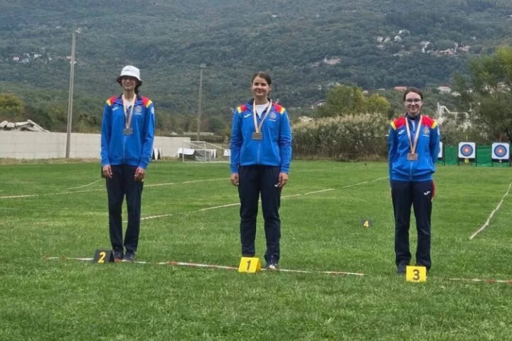 Молдавские стреляющие из лука успешно выступили на чемпионате Балкан в Черногории