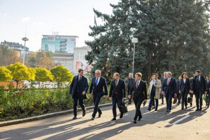 Мунтяну пообещал быть независимым в принятии решений о смене министров при проблемах в работе команды