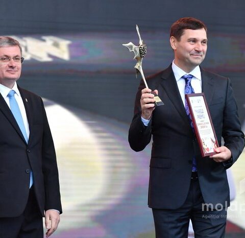 Награды лучшим виноделам вручены на праздновании Национального дня вина 2025