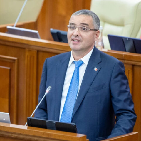 «Наша партия» получает ключевые посты в парламентских комиссиях Молдовы