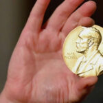 Нобелевская премия по химии 2025 года вручена исследователям Сусуму Китагава, Ричарду Робсону и Омару Яги за новое открытие в молекулярной архитектуре