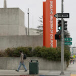 Ограбление музея в Калифорнии: полиция исследует кражу 1000 экспонатов, включая ювелирные изделия