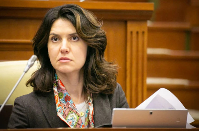 Олеся Стамате: должность посланника придумана для «элегантного» ухода Нику Попеску из парламента