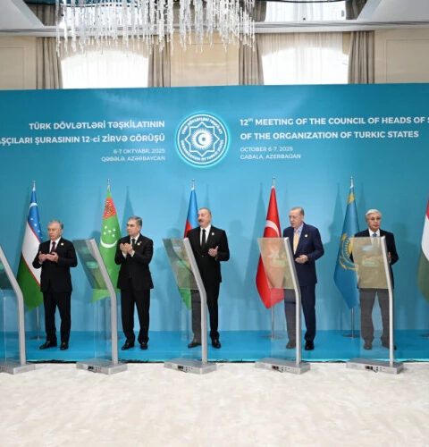 Онлайн-формат: Туркменистан закладывает фундамент мечети в Физули во время саммита ОТГ