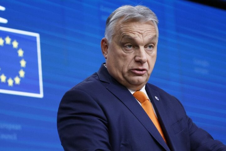 Орбан вновь обвинил партию «Тиса» в связях с Брюсселем и Киевом