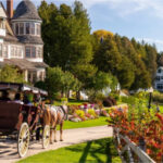 Остров Макино: как 600 жителей и лошадей живут без автомобилей