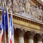 Парламент Франции 16 октября обсудит резолюции о доверии правительству
