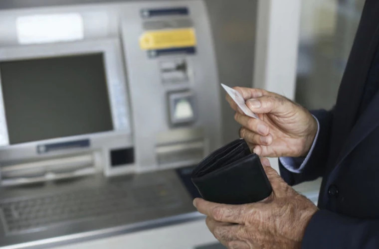 Пенсионер из Италии столкнулся с блокировкой счёта из-за ошибки властей