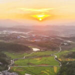 Пленум КПК обсудил 15-й пятилетний план экономического и социального развития Китая