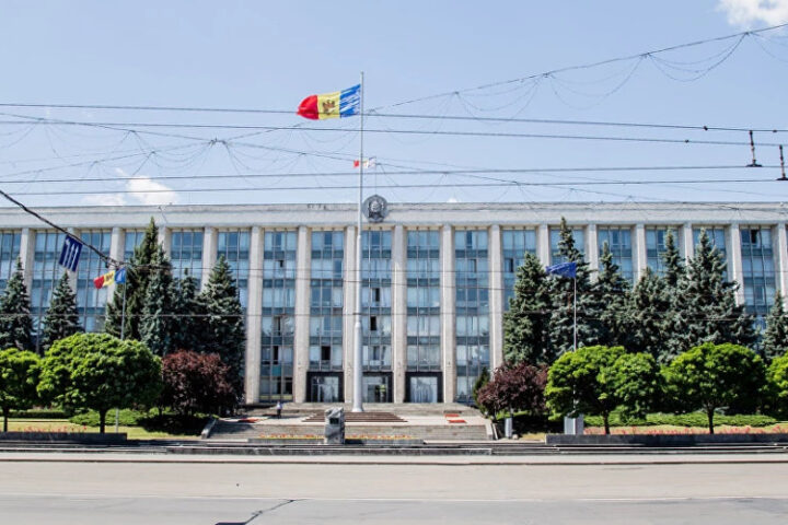 Правительство Молдовы представляет программу по укреплению безопасности и европейской интеграции