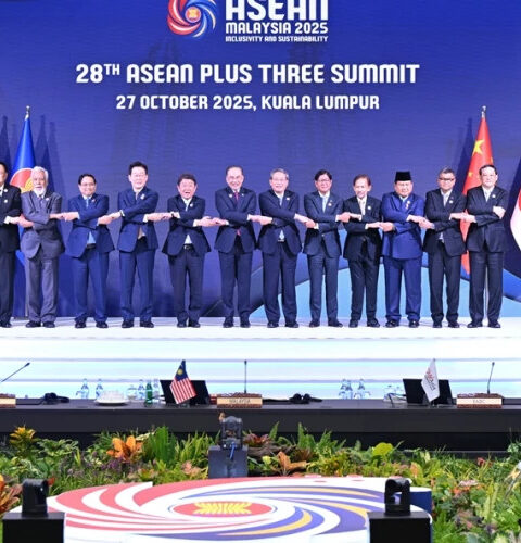 Премьер Китая на саммите АСЕАН+3 в Малайзии подтвердил приверженность региональному сотрудничеству