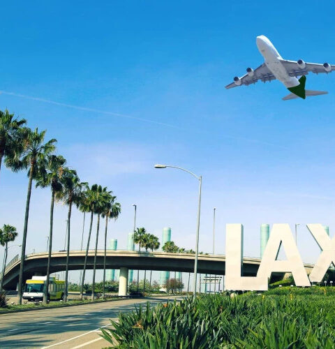 Приостановлены рейсы в международный аэропорт Лос-Анджелеса из-за нехватки авиадиспетчеров