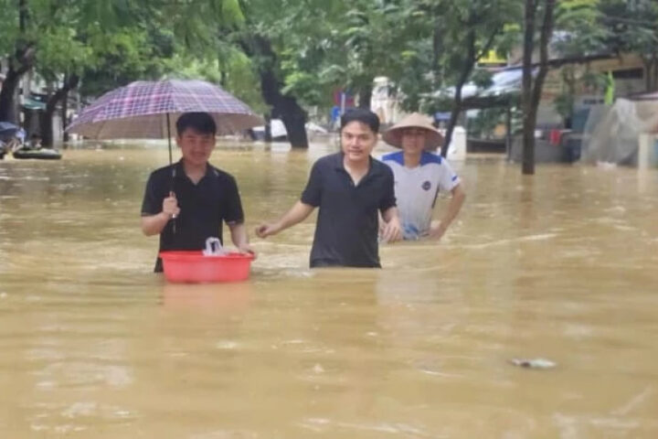 Рекордные осадки во Вьетнаме привели к наводнению в исторических городах Хюэ и Хойян